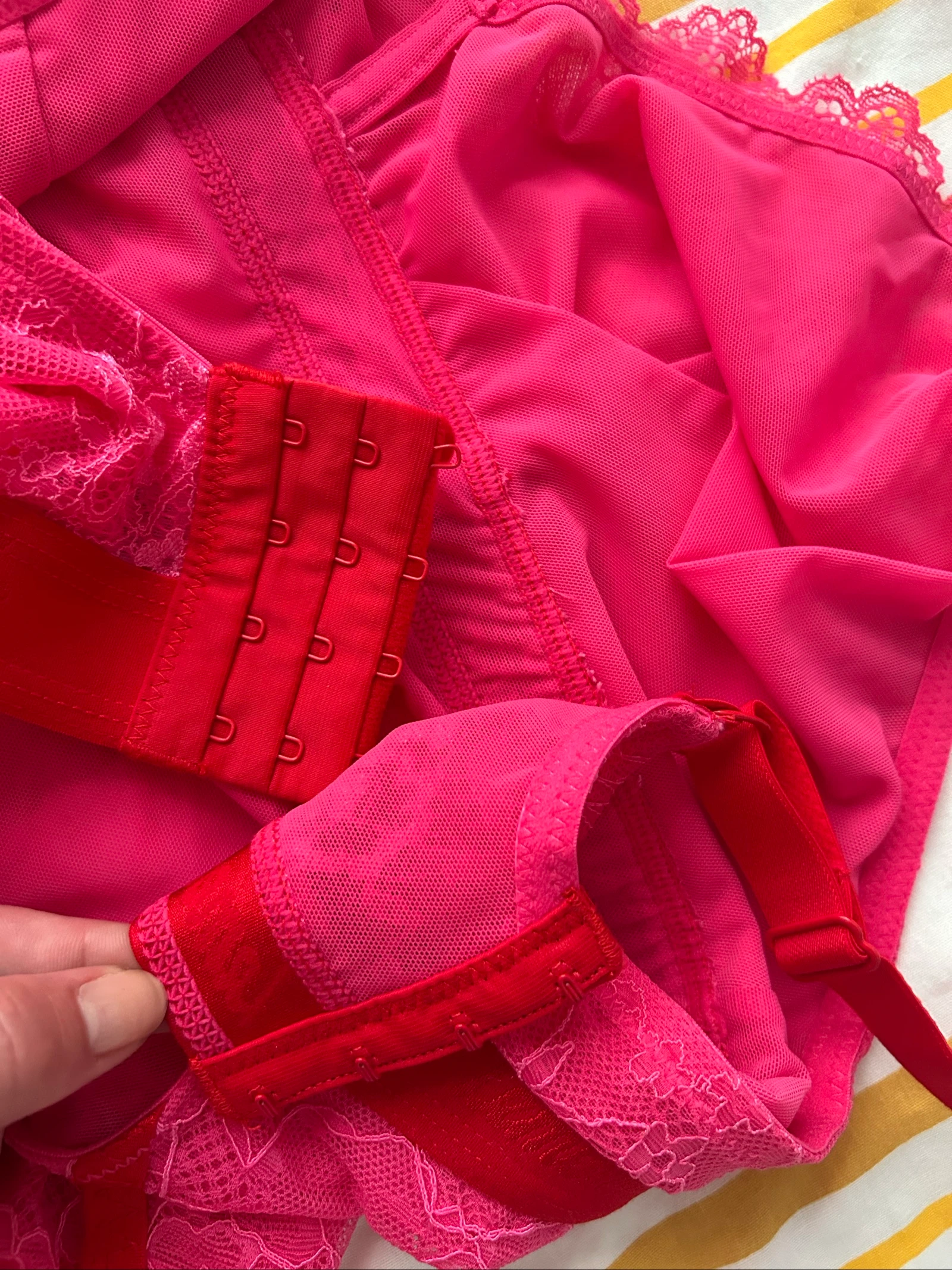 Body de encaje rosa fuchsia Lemonade Dolls – NUEVO con etiqueta – Talla M (Copa Fuller) – photo 10